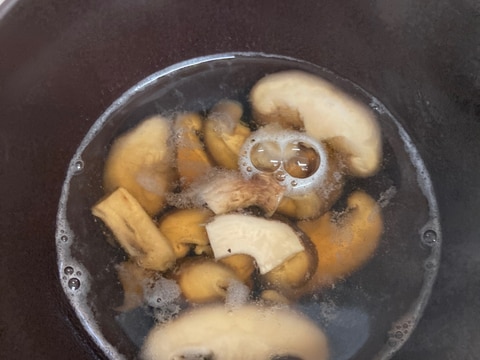 椎茸の土瓶蒸し風！松茸でも作り方は同じ！
